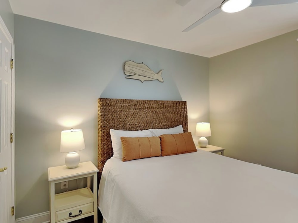 Serenity Cottage by Southern Vacation Rentals