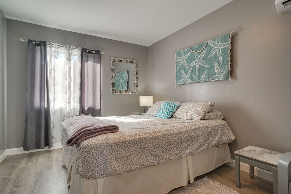 ~ 1 Mi to Beach: Cape Cod Apt in South Yarmouth