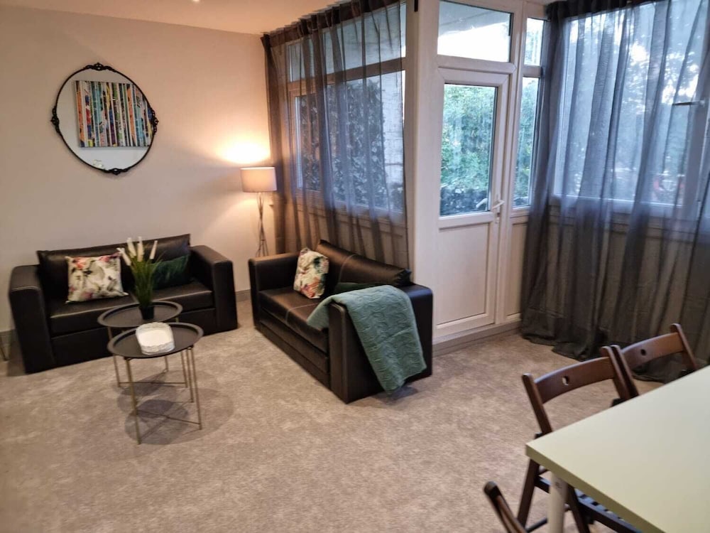Remarkable 3-bed Apartment in London