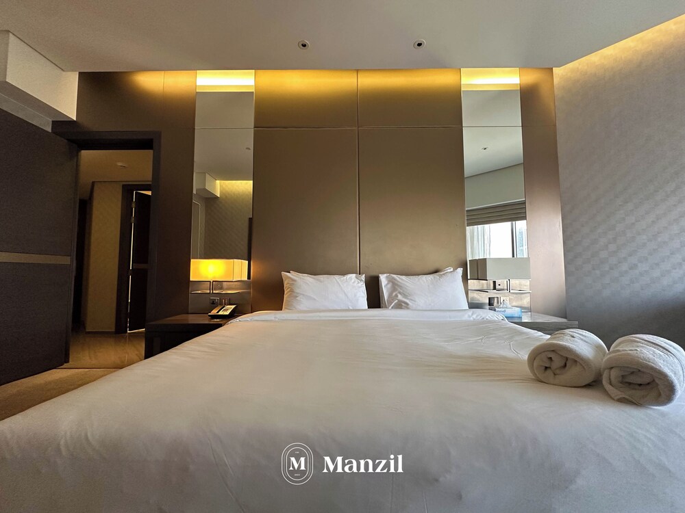 Manzil-Elegant 1BR Apt near Dubai Frame
