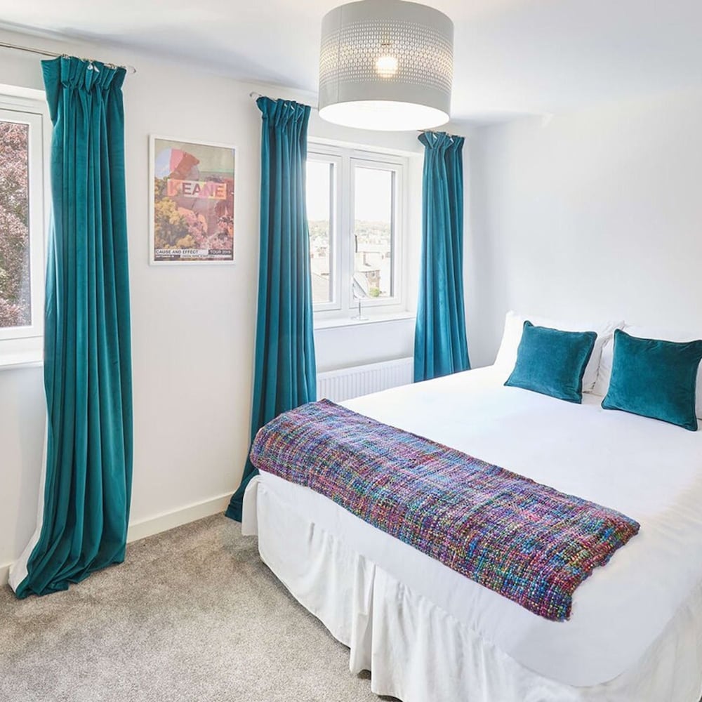 Host Stay Castle View