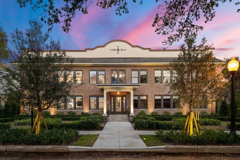 The Adaline 9 by Brightwild Hyde Park Penthouse view 3