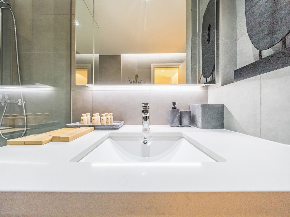 Ahad Residences - Business Bay