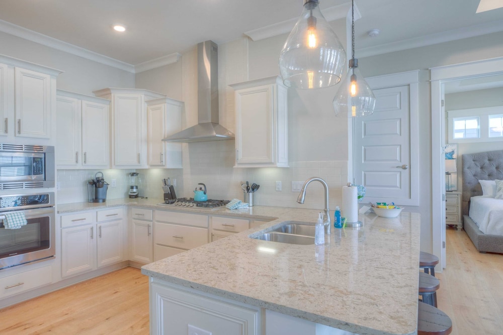 30A Sandpiper by Avantstay In Prominence, 2 Pools + Gym Access, 2 Bikes Incl