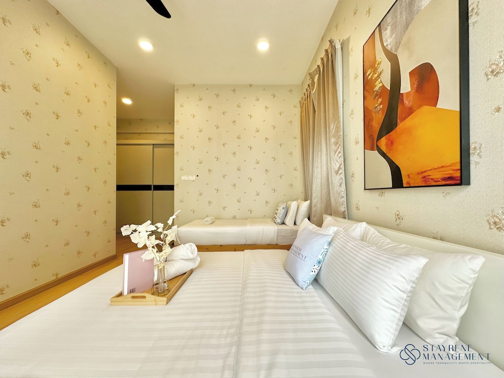 Country Garden Danga Bay Sea View Homestay by Stayrene