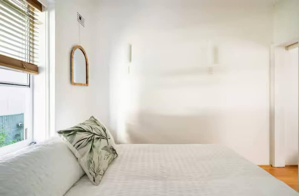 Bondi Beach Hub-beachside Escape