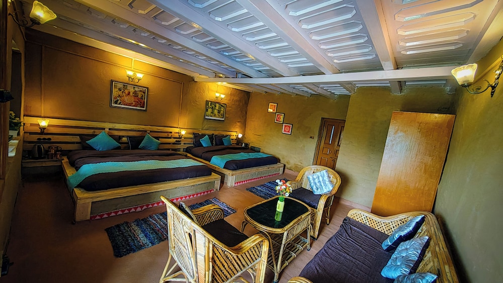 Neelkanth retreat