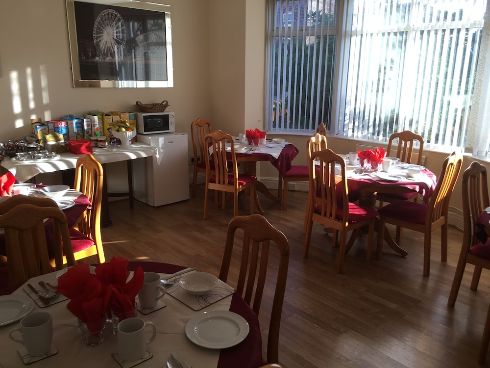 Castle Lodge Guest House