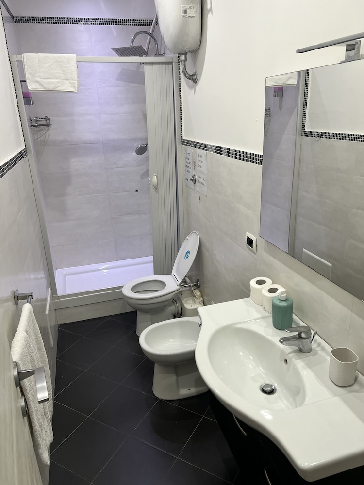 ponte di chiaia rooms