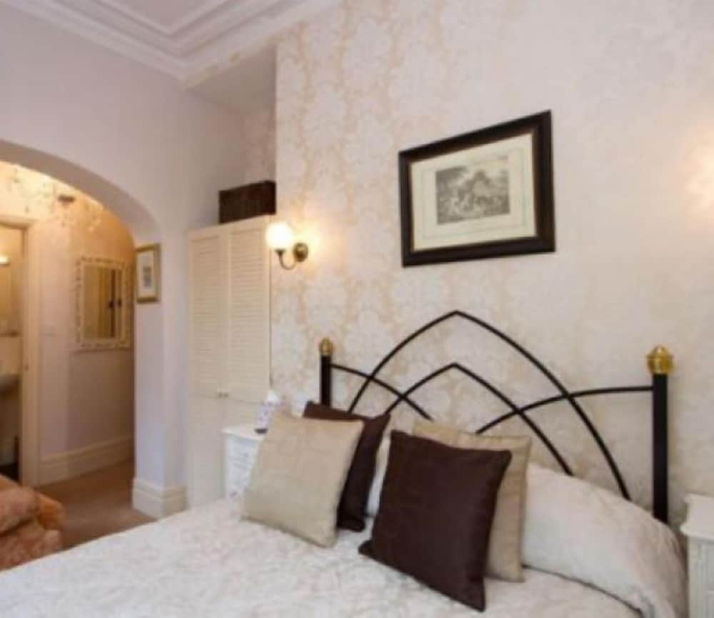 Fir Trees Guest House