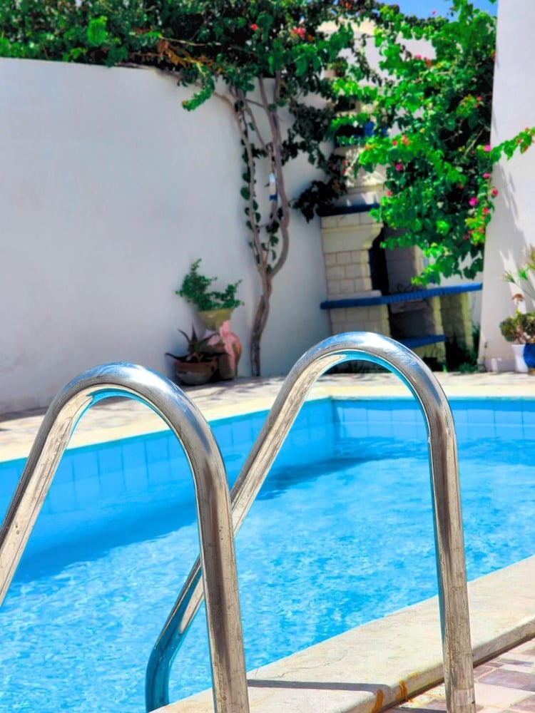 Charming Villa in Midoun, Tunisia With Private Entrance and Stunning Garden View