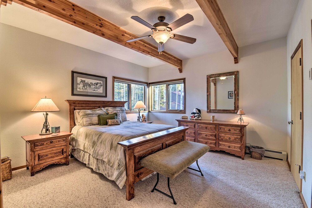 Falcon Rest: A Deluxe Angel Fire Mountain Retreat!
