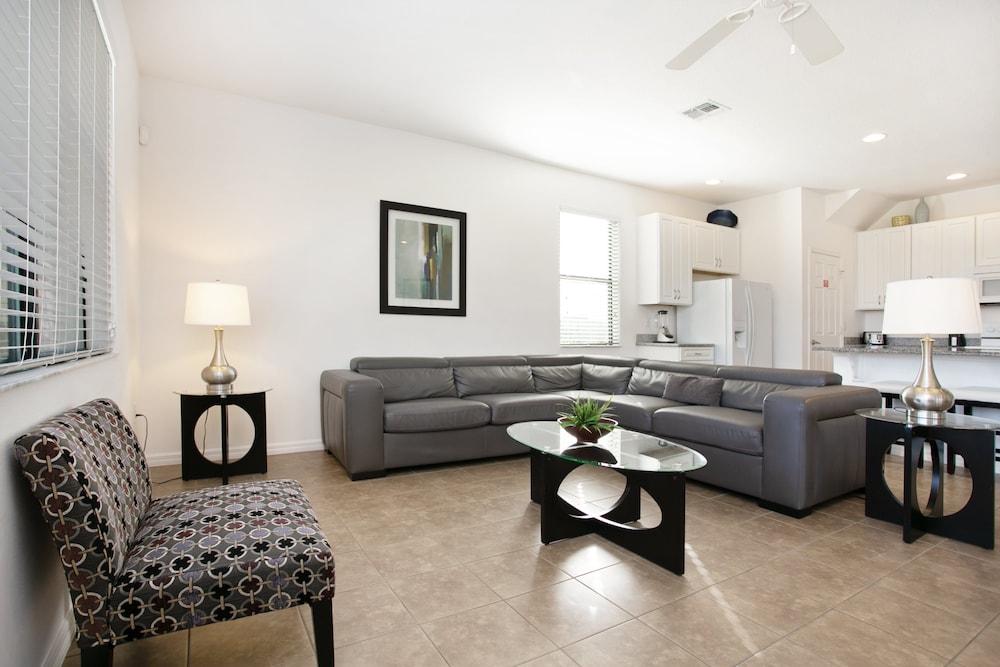 2590rose view 3