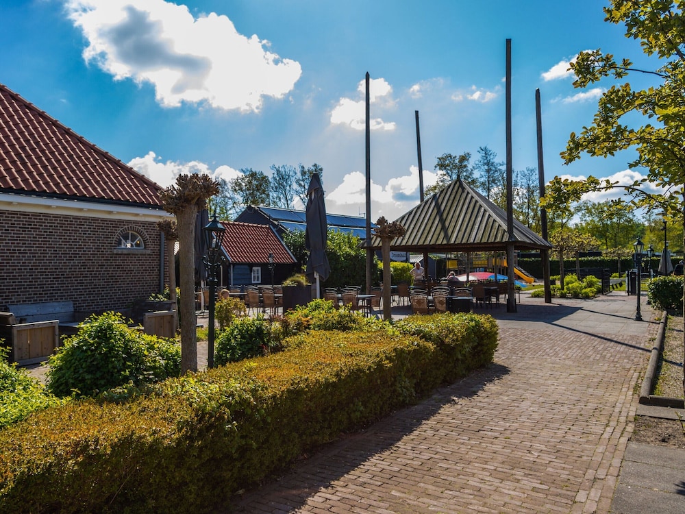 Modern Holiday Home Near the Golf Course