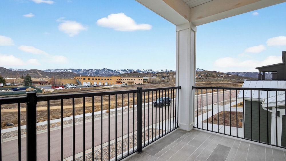 Spacious Park City Home w/ Hot Tub & Game Room Near Skiing & Trails Poppy Peak by Avantstay