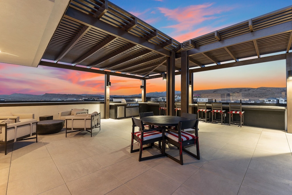 Heart And Sol 2 Bedroom Condo