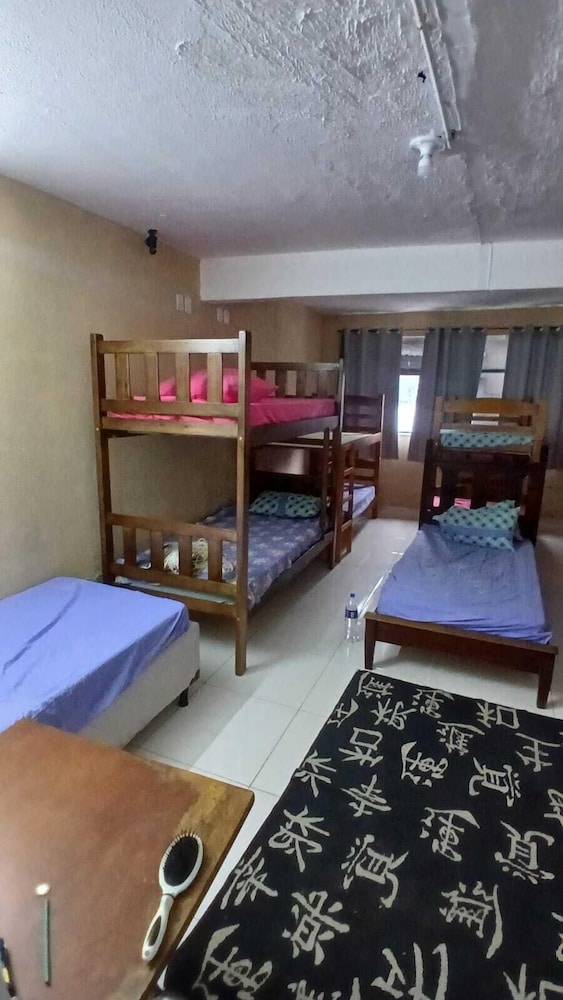 Hostel Bom e Familiar