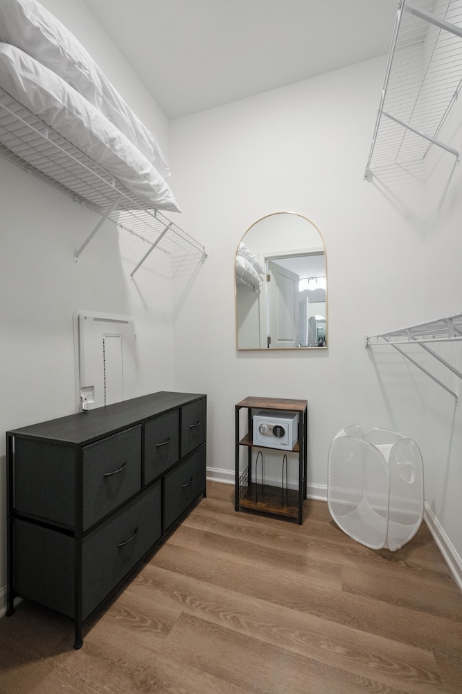 Luxurious Apartments - Pool Gym Bikes