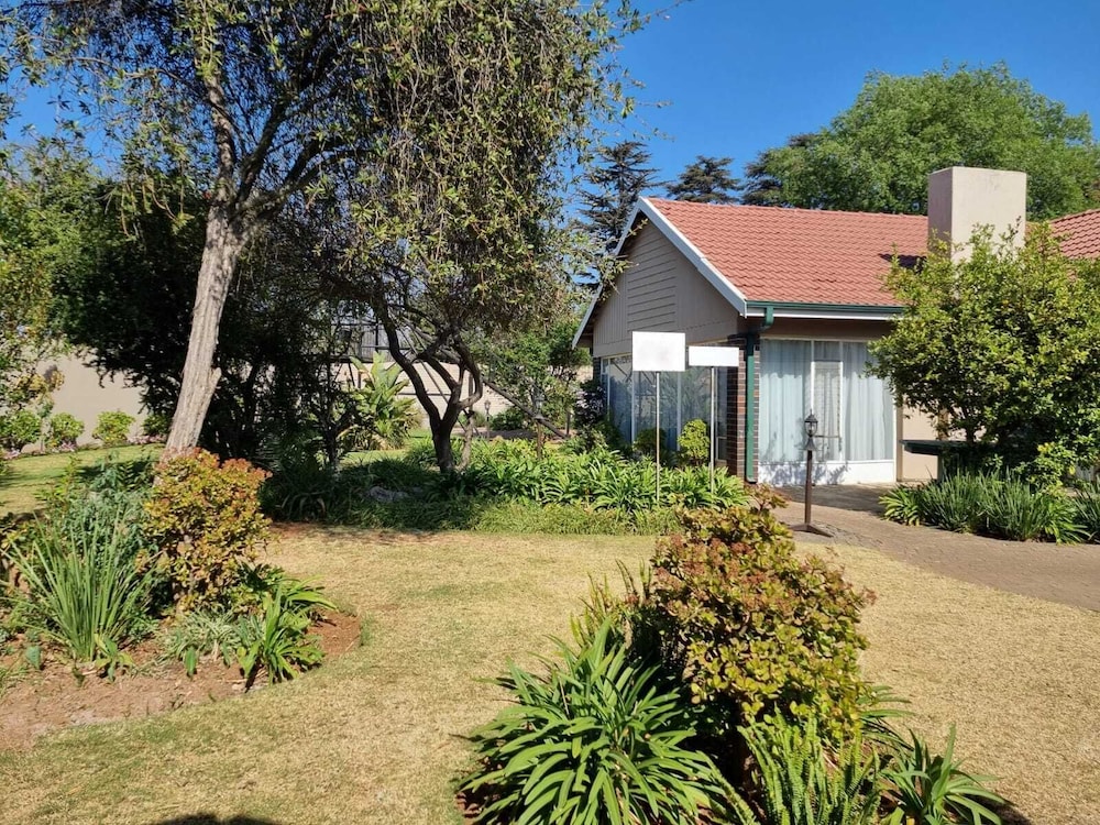 Emerald Guesthouse