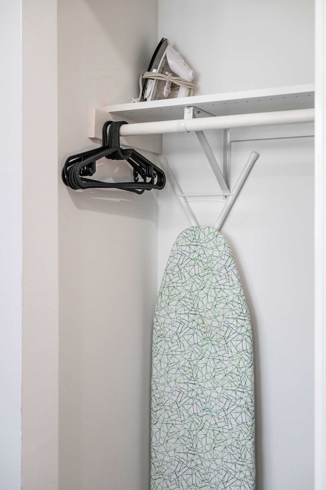 Chic Modern Stay w Patio Near LA Best Sights6