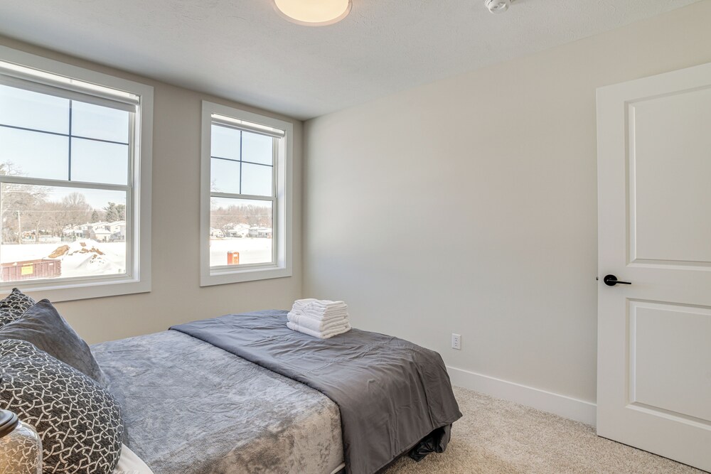 2 Mi to Notre Dame: Spacious Home w/ Private Yard
