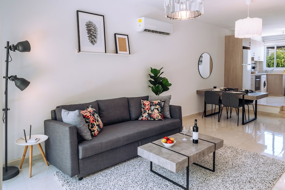 Procy-106 Venus Townhouse