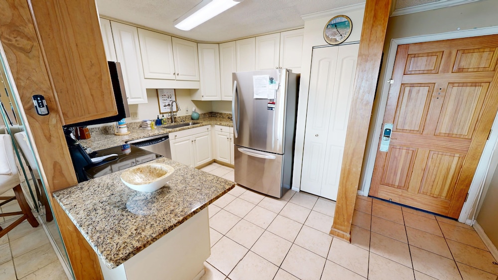 Dolphin Point 406b 2 Bedroom Condo