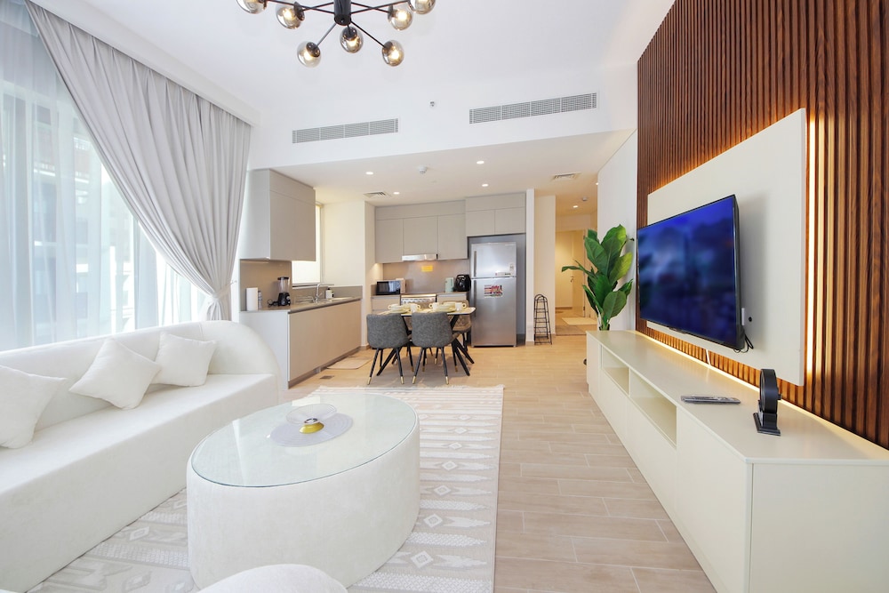 Breeze Residence-Brand New Furnished 2BR