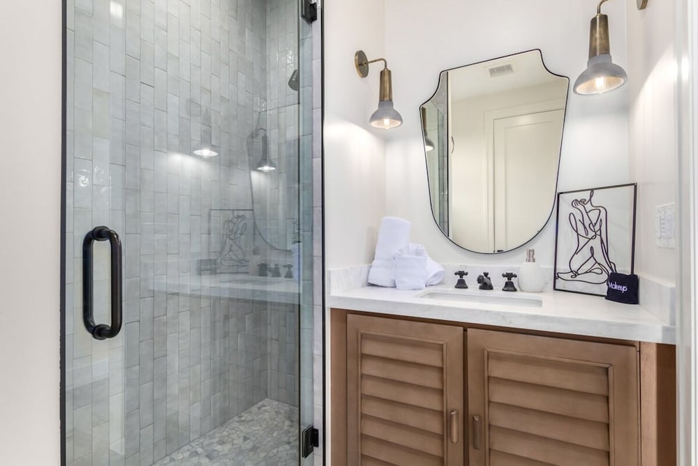 Stonewood Luxe Estate 5 Showers Heated Pool GYM