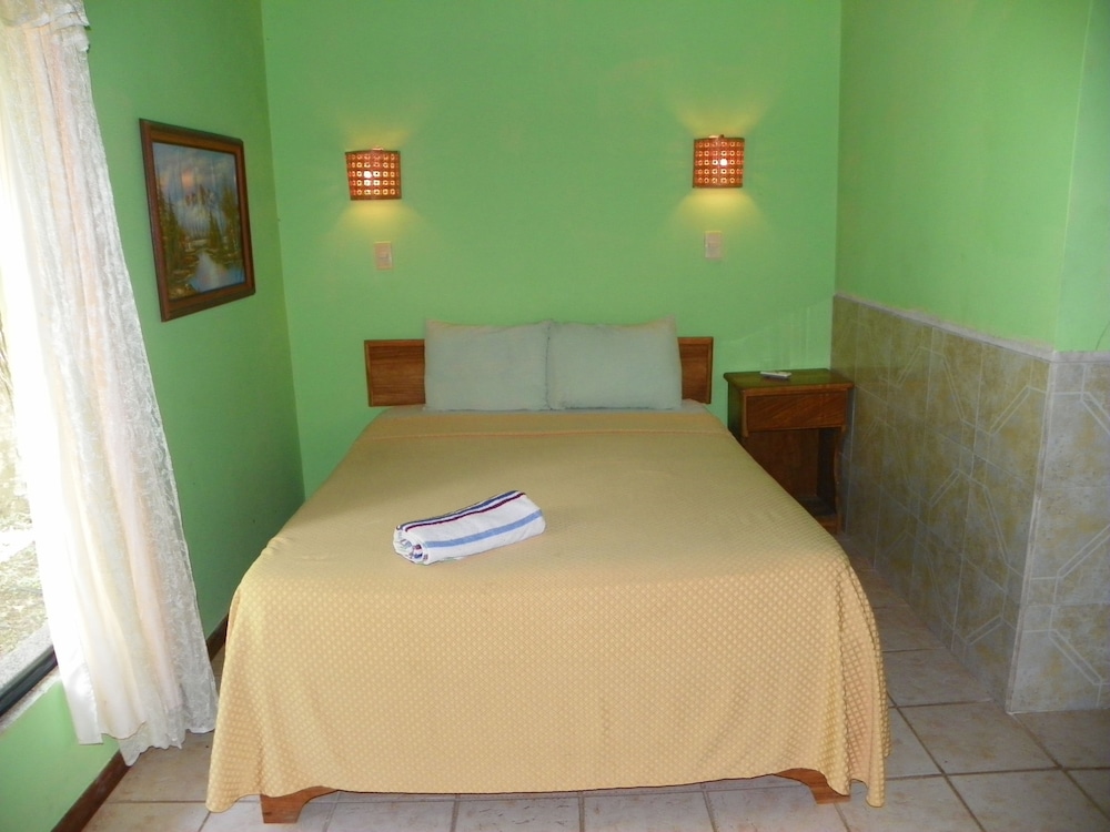 El Pizote Lodge