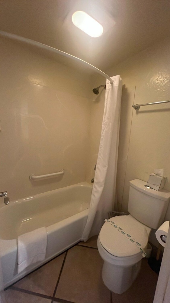 Llc1236 - Lakeside Landing 4 Bedroom Condo