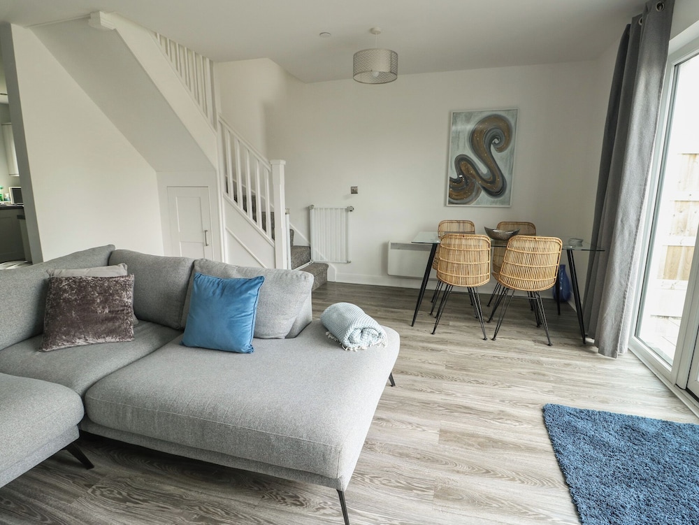 3 Parc Delfryn