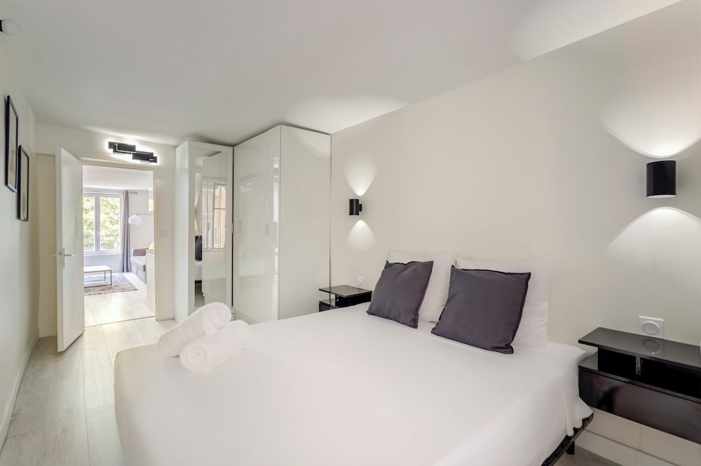 Design 1 BDR with AC