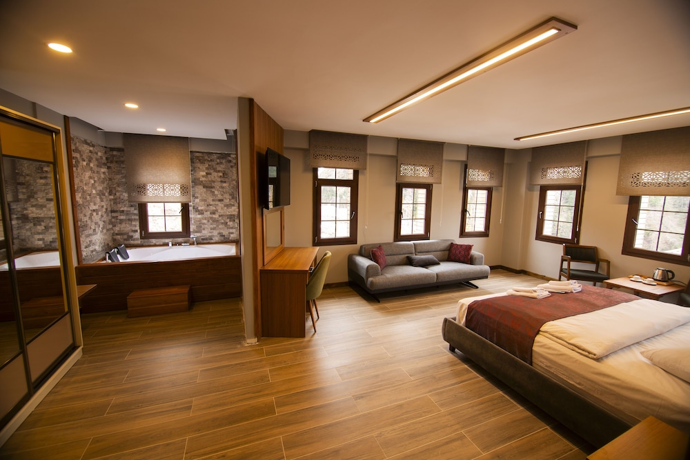 Kervansaray Deluxe Hotel