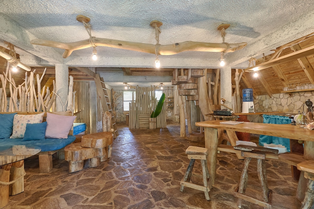 CHALET TROPICAL Hotel & Restaurant-Pizzeria