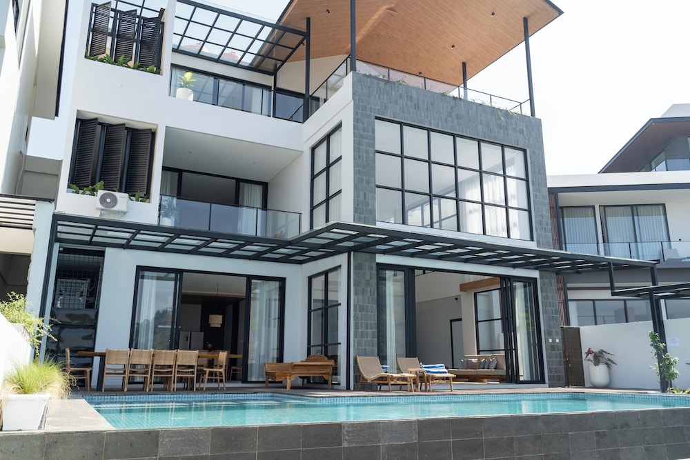 Beverly Hill Mountain View Villa 8BR