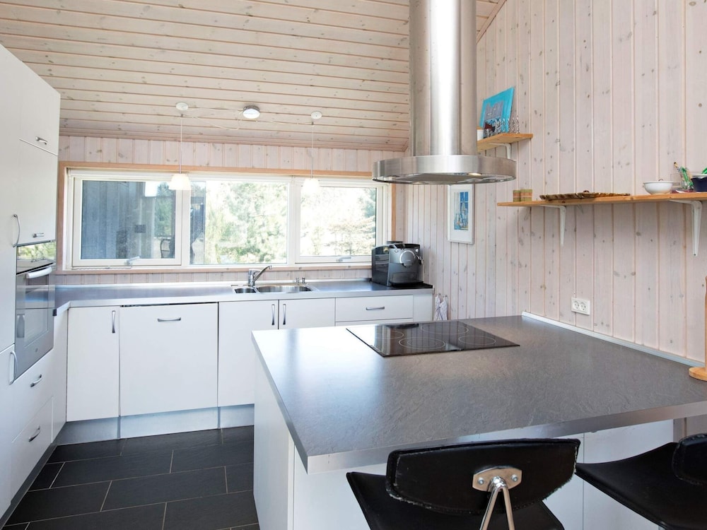 9 Person Holiday Home in Vaeggerlose-by Traum view 4