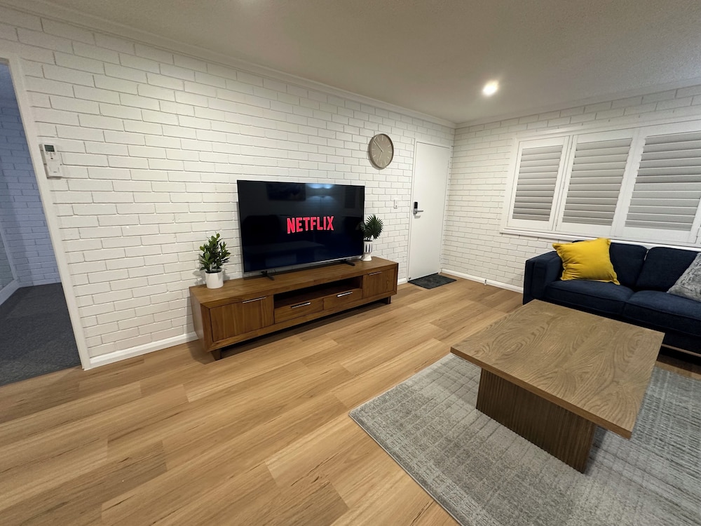 Central Cullen Apartments