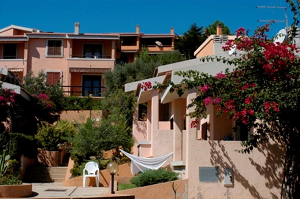 Il Borgo di Porto Corallo