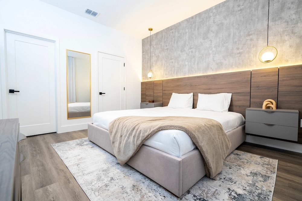 Newly Built Disney Stay 4BR With Private Pool