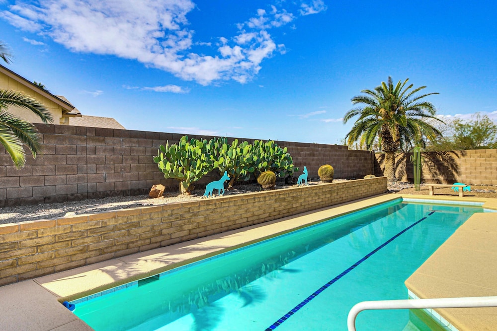 'coyote Casa' w/ Mtn Views in Tuscon Desert Oasis