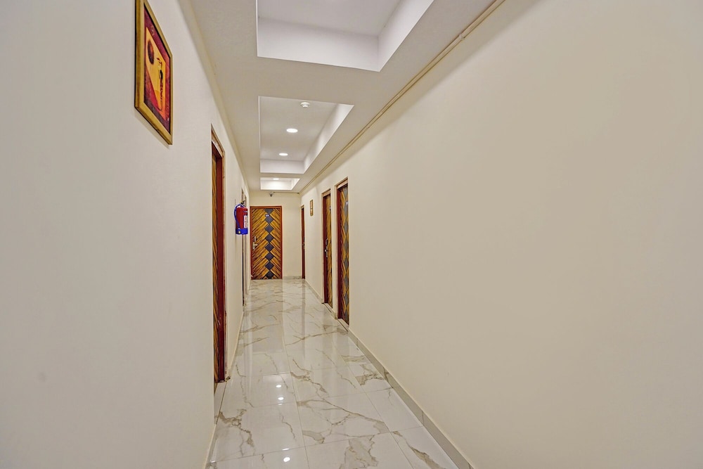 Fabhotel Golden Rivaah