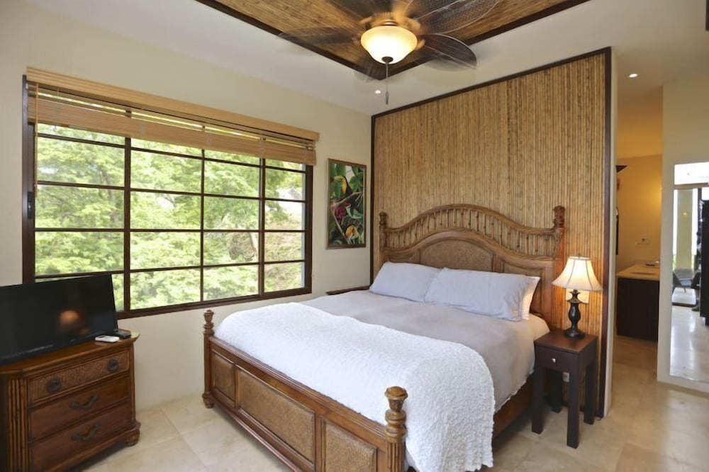 Pacifico 107 Villa Blue Horizon view 2