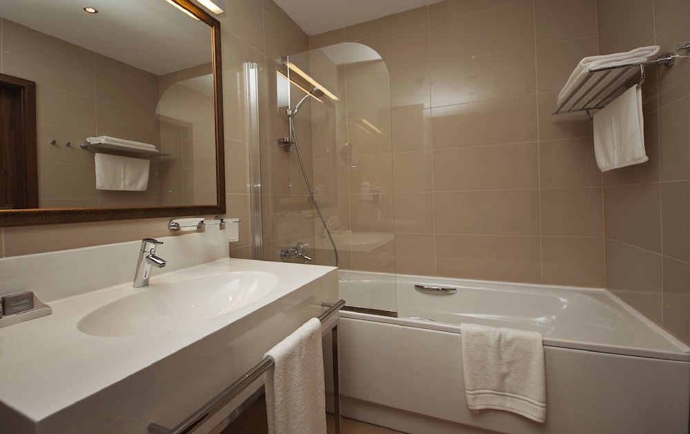 Victoria Hotel and SPA