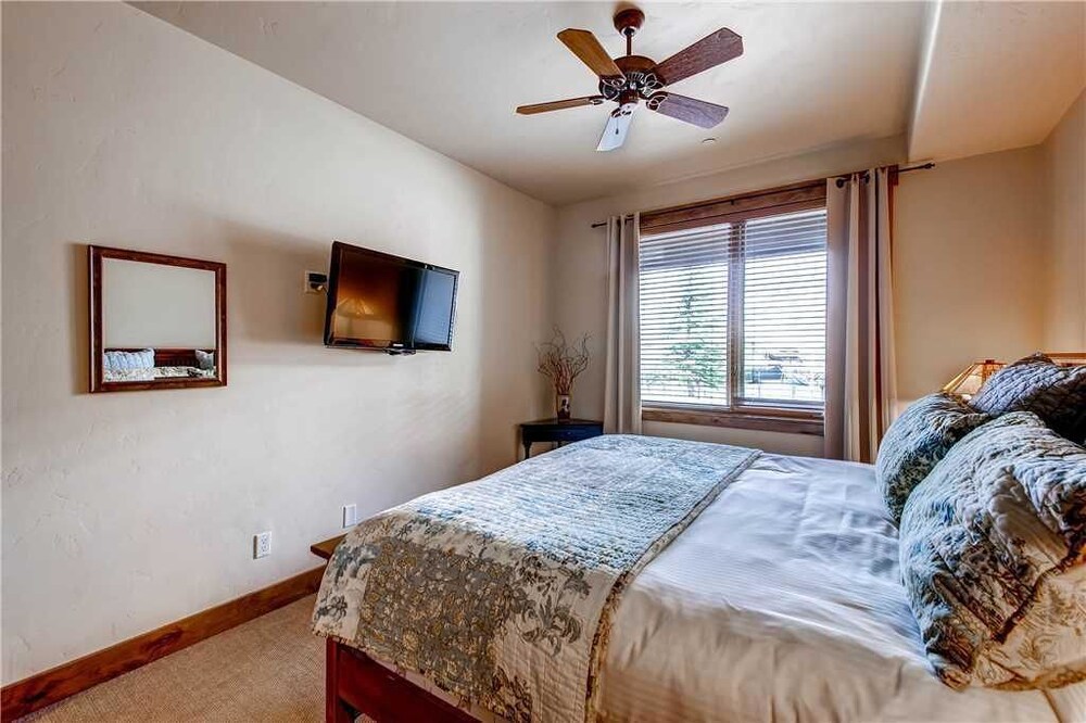 3110 Champagne Lodge, Trappeur's Crossing Apartment 3