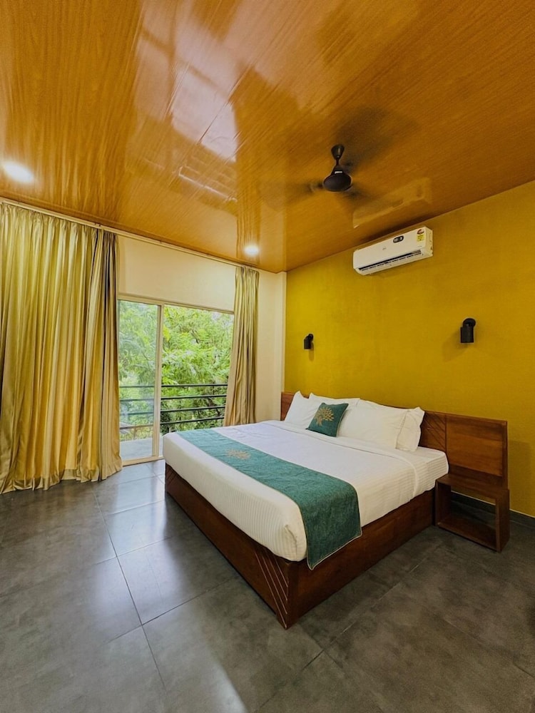 Vayalada Garden resort