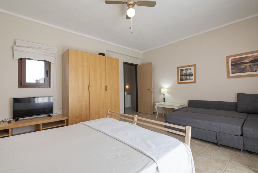 Alex Billy House by Travel Pro Services
