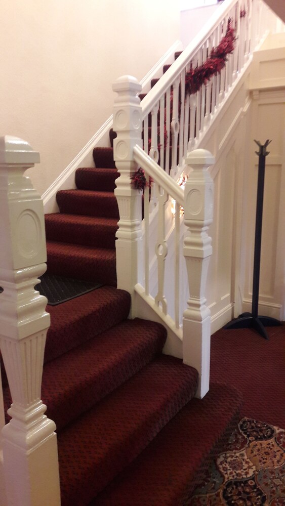 Tudor House, photo 4