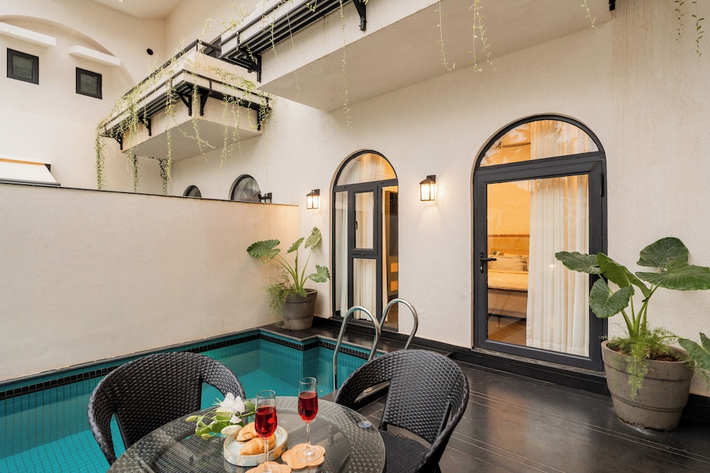 BellaVie | 3-BHK Villa With Private Pool & TV Lounge Area In A Gated Complex