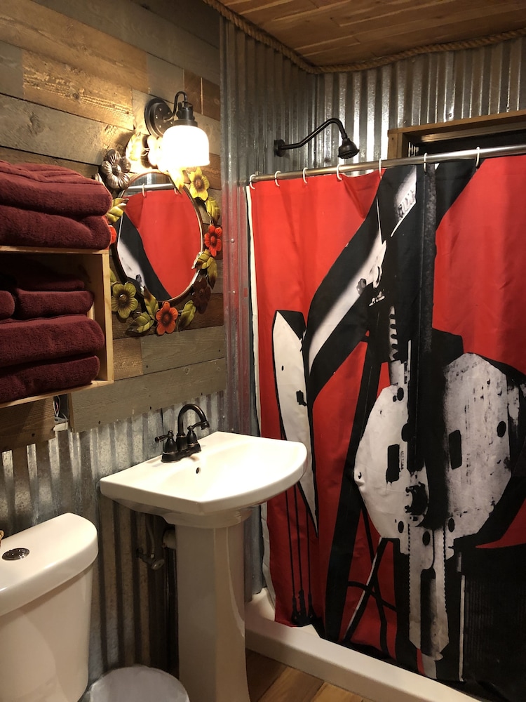 Dusty Boots Motel